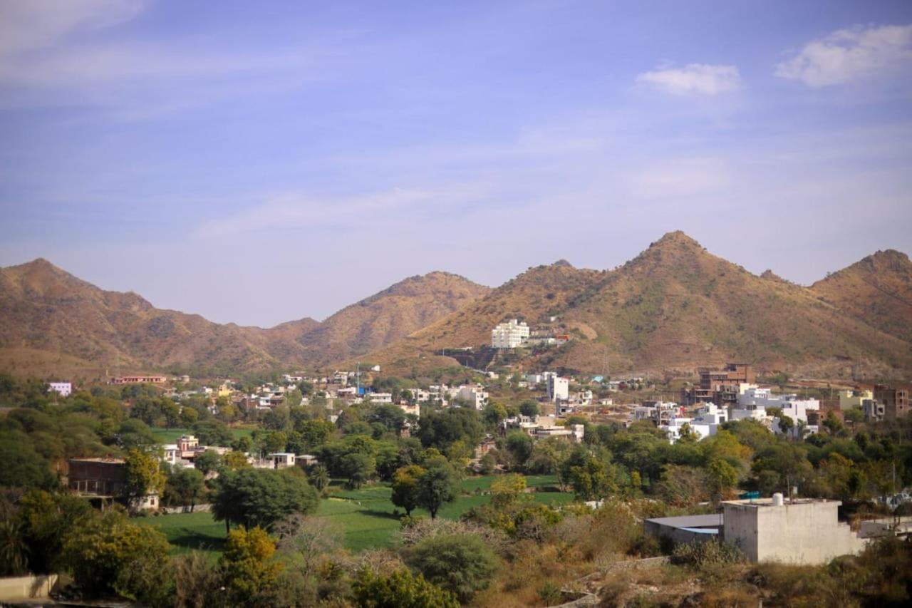 Hotel Dosa Plaza Udaipur Exteriör bild